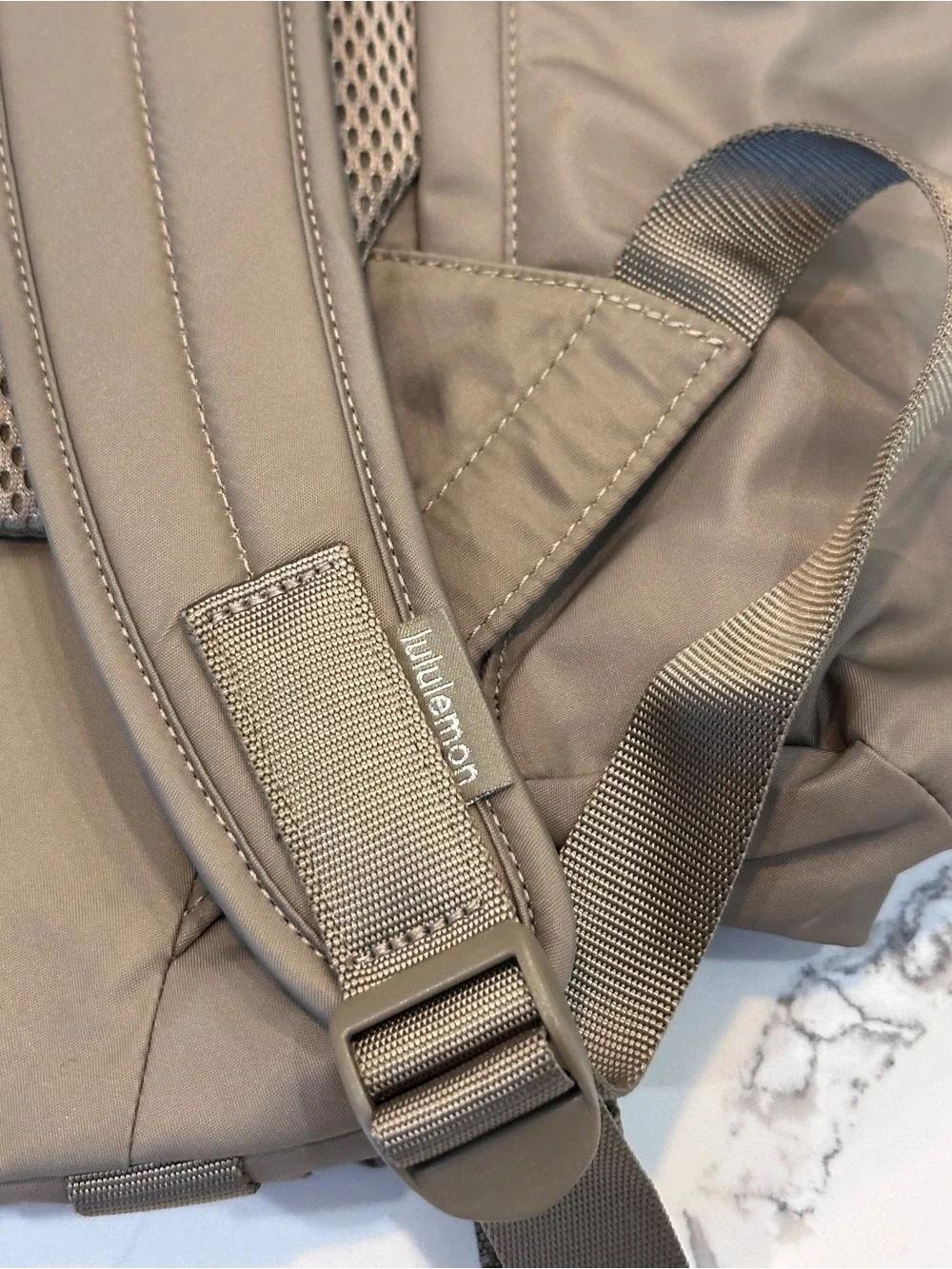 Lululemon Wunderlust Backpack 25L Fawn Brown/Silver NWT